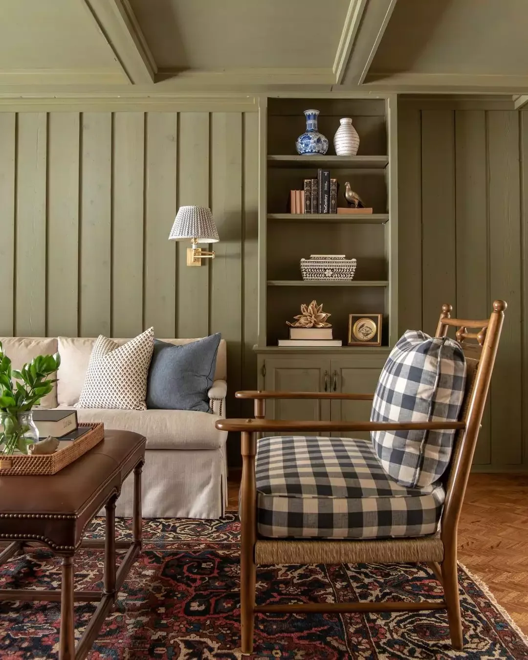 40 Cozy Country Living Room Ideas That Create Instant Warmth 23 Choose Color for Your Walls and Ceiling