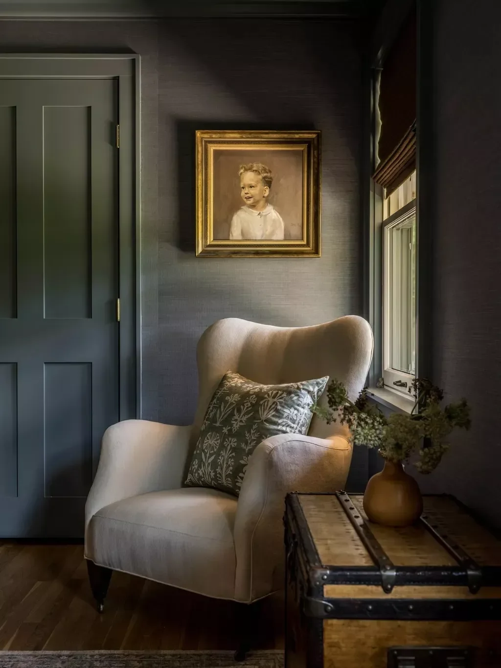 30 Dark and Dramatic Living Rooms That Will Transform Your Space Choose Dark Paint and Wallpaper