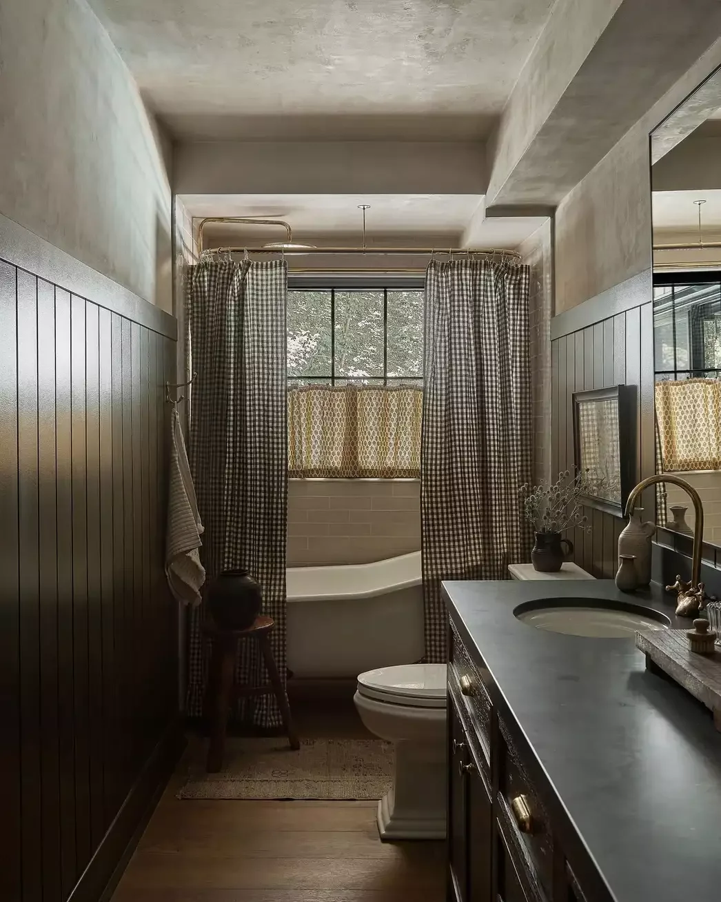 26 Beautiful Bathtub Tile Ideas That'll Transform Your Shower-Tub Into a Designer Masterpiece 21 Choose Earth Tones