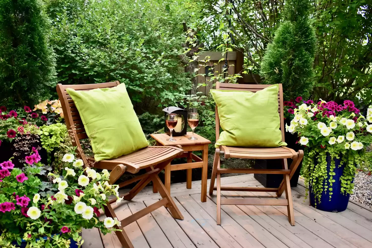 30 Creative Ways to Transform Your Small Deck Into a Stunning Outdoor Retreat 30 Choose Foldable Patio Furniture