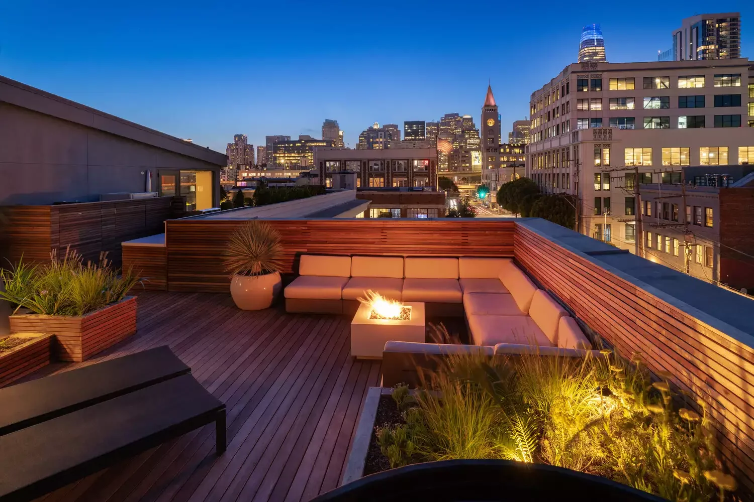 50 Creative Ways to Add Privacy to Your Patio Space 30 Choose Low-Slung Furniture