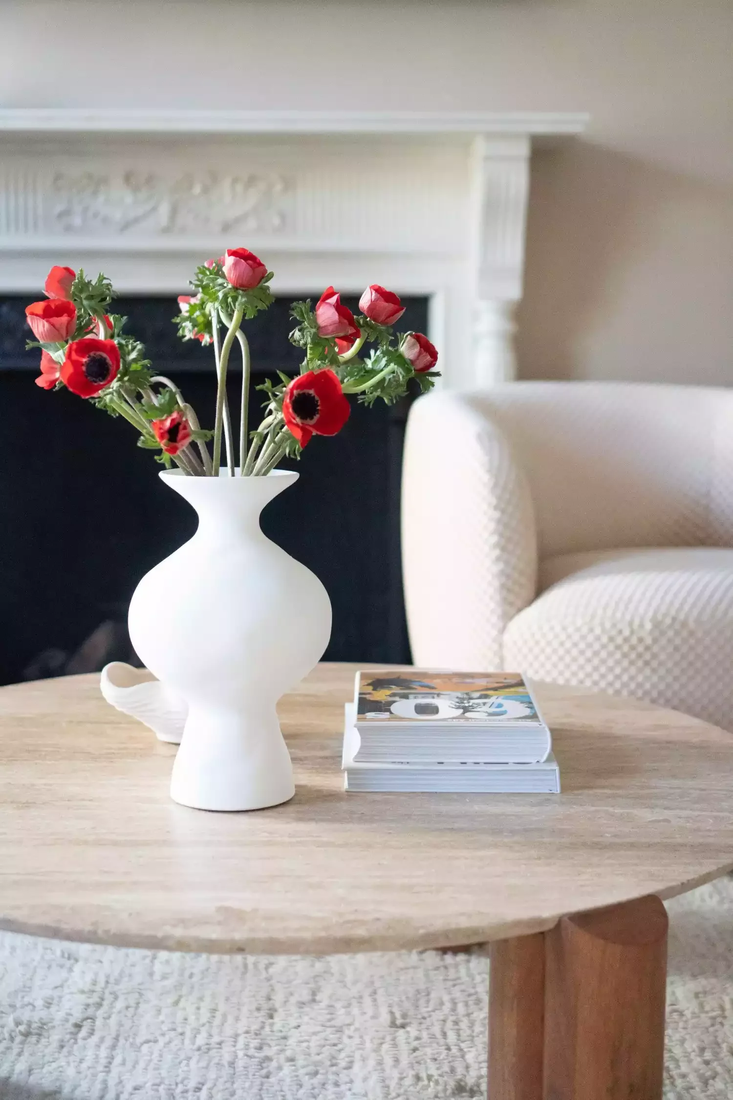68 Stunning Contemporary Living Room Ideas That Will Transform Your Space 65 Choose Modern Accessories