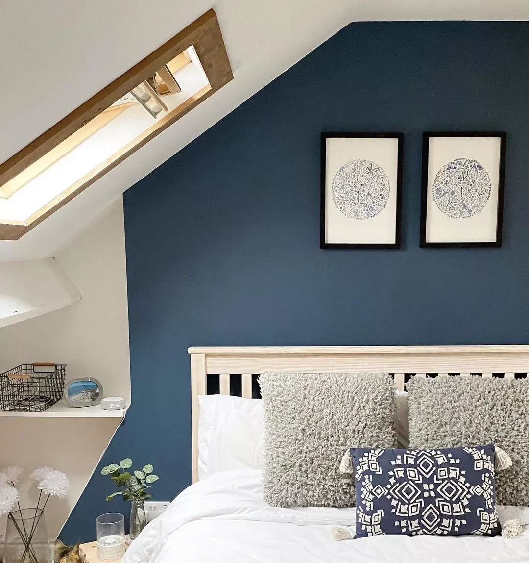 33 Cozy Attic Bedroom Ideas That Will Transform Your Space 21 Choose Navy Blue