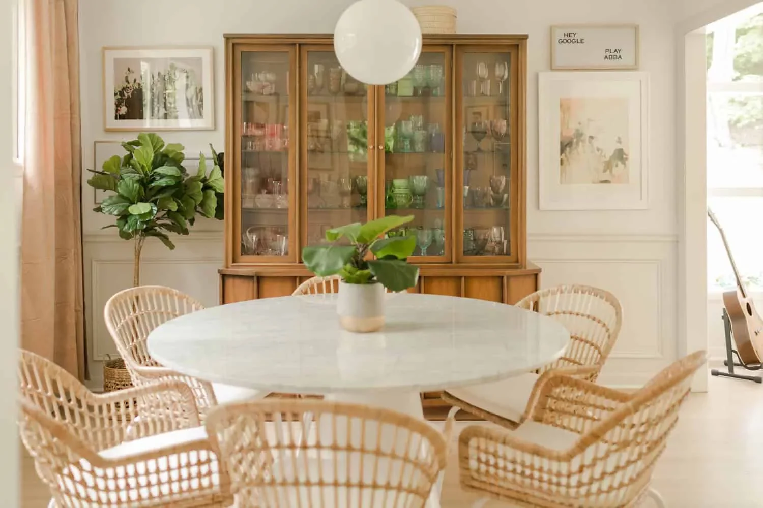 98 Stunning Dining Room Ideas to Transform Your Entertainment Space Choose Retro Furniture