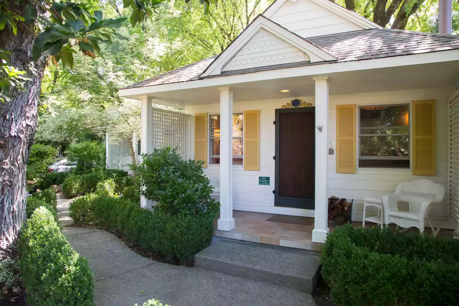 47 Stunning Small Front Porch Ideas That Transform Your Home's Curb Appeal 32 Choose Timeless Wicker