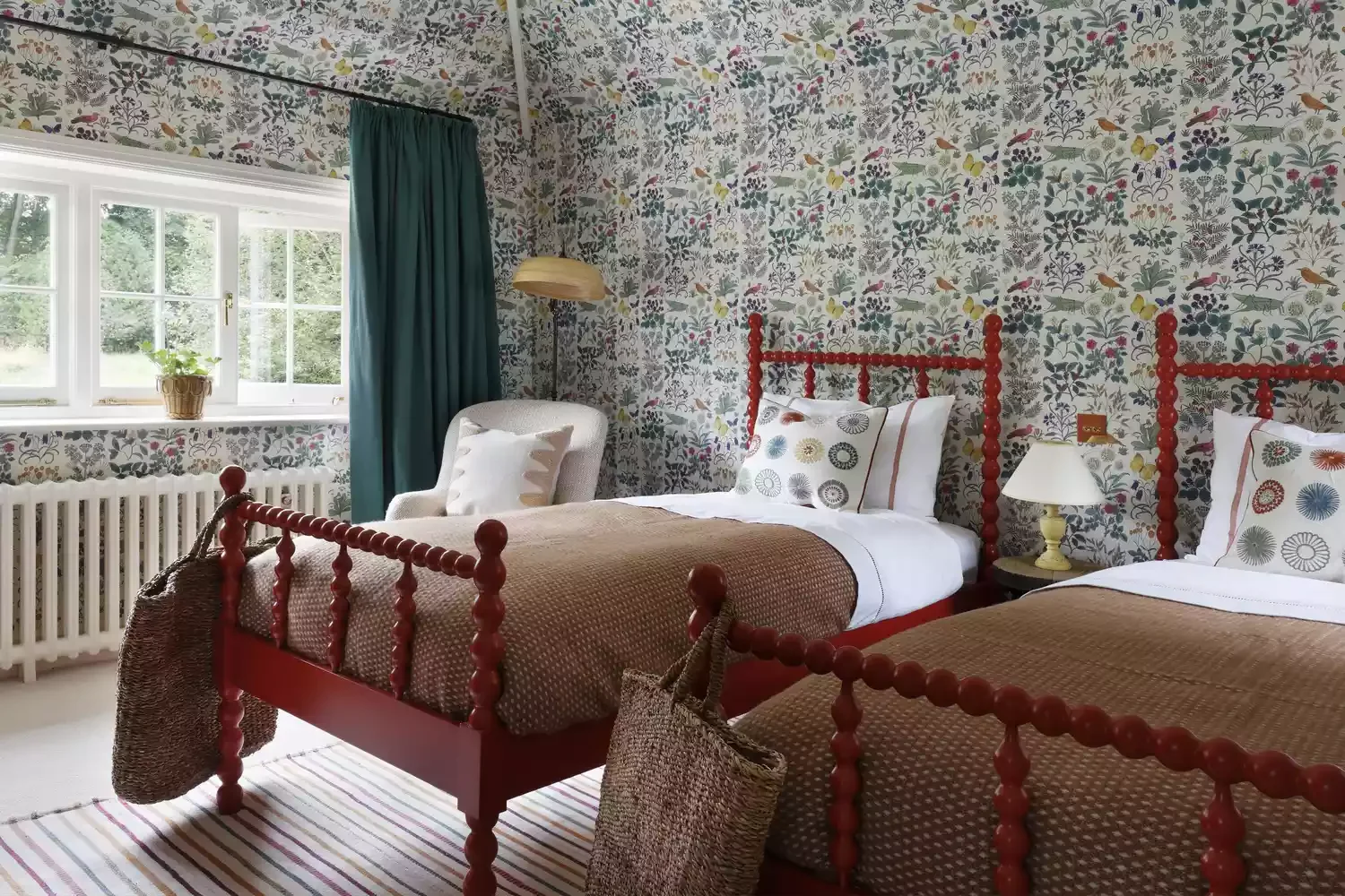 77 Bedroom Design Ideas That Perfectly Balance Personal Style and Sophistication Choose Twin Beds