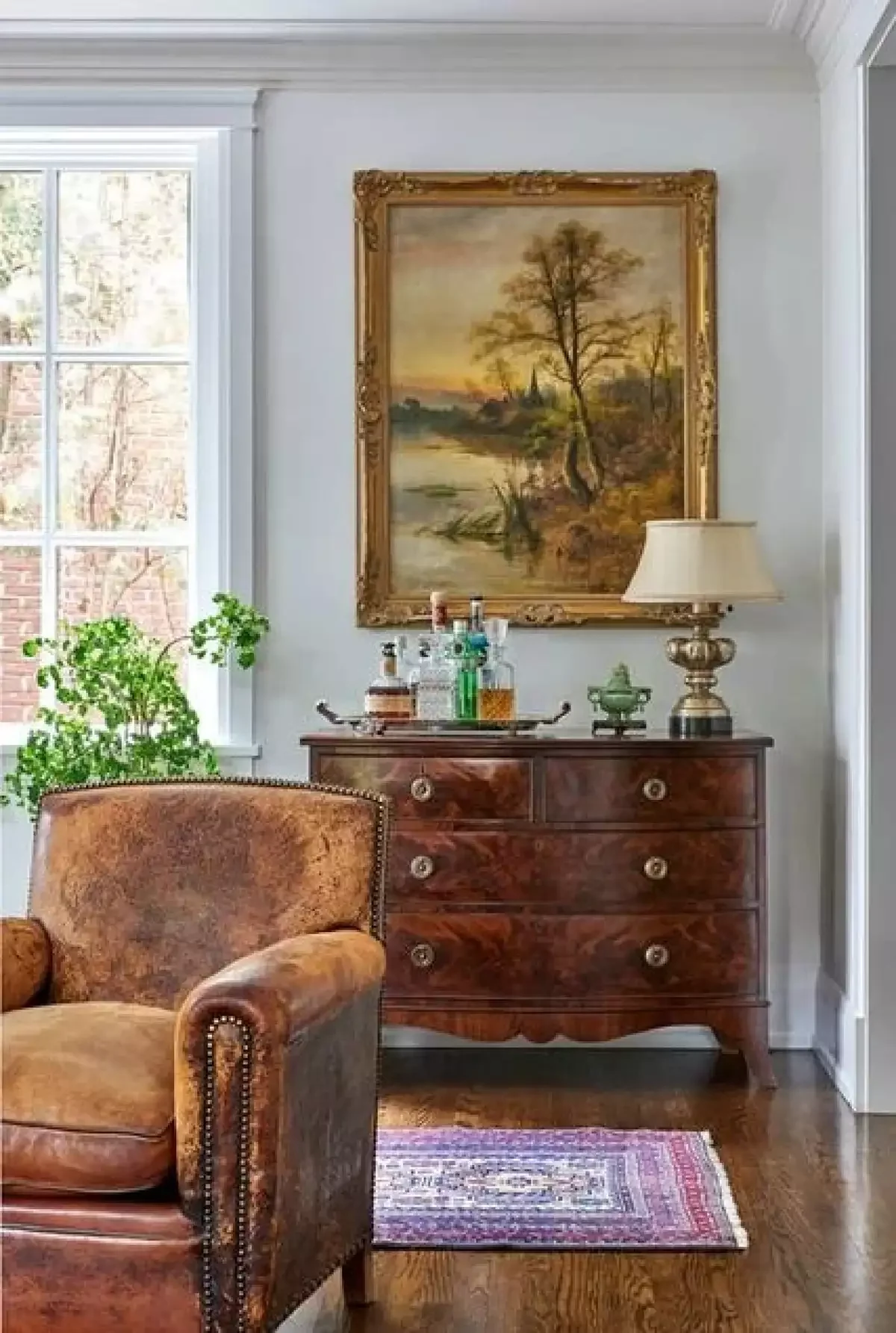 34 Classic Living Room Ideas That Never Go Out of Style Choose Weathered Furniture