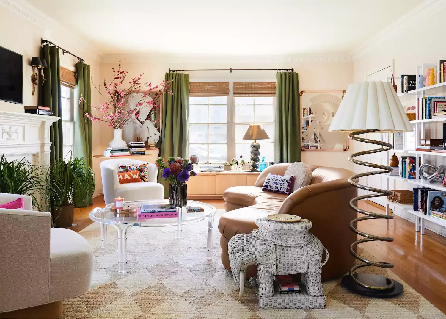 14 Brilliant Living Room Lighting Ideas That Set the Perfect Mood 15 Choose a Bold Standing Lamp