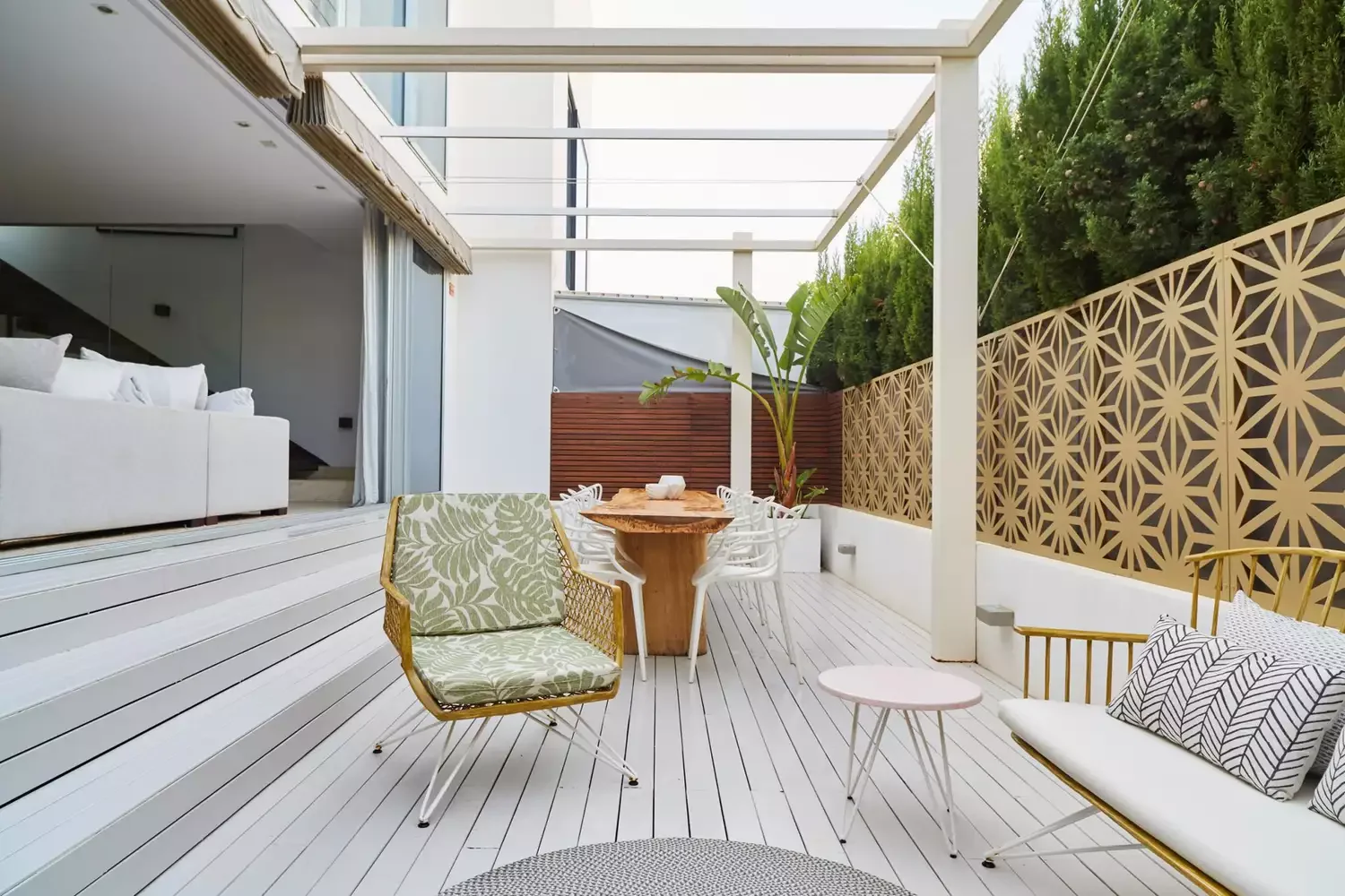 50 Creative Ways to Add Privacy to Your Patio Space 35 Choose a Decorative Screen