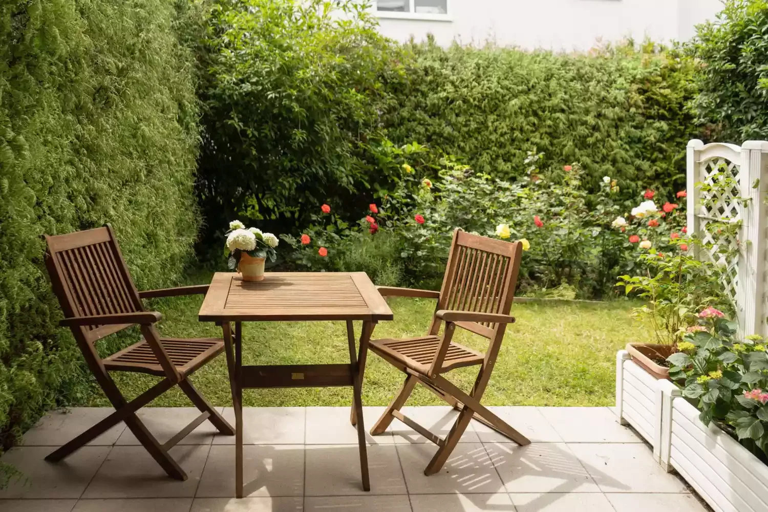 54 Small Patio Ideas That Will Transform Your Outdoor Space Choose a Folding Patio Set