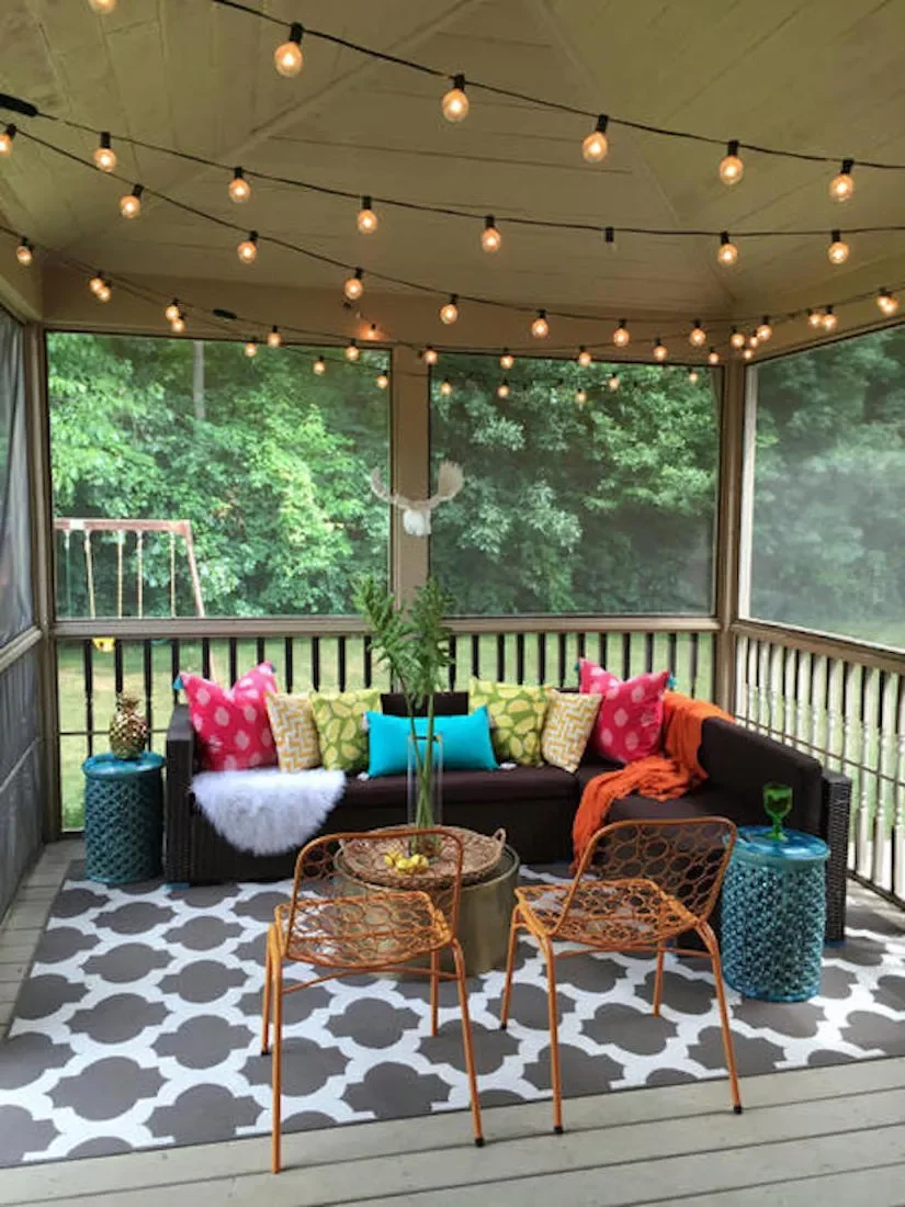 62 Stunning Screen Porch Ideas to Create the Perfect Indoor-Outdoor Retreat Choose a Porch Color Scheme
