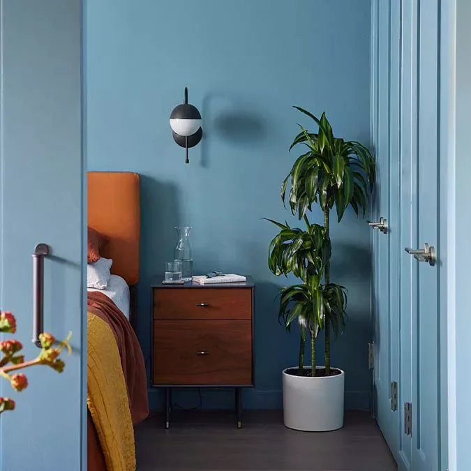 55 Stunning Blue Bedroom Ideas to Transform Your Space Into a Peaceful Haven 36 Choose a True Blue