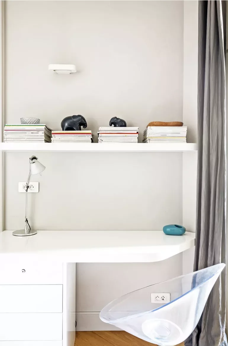 28 Multi-Purpose Office Guest Room Ideas to Create Your Perfect Hybrid Space 14 Choose an All-White Palette