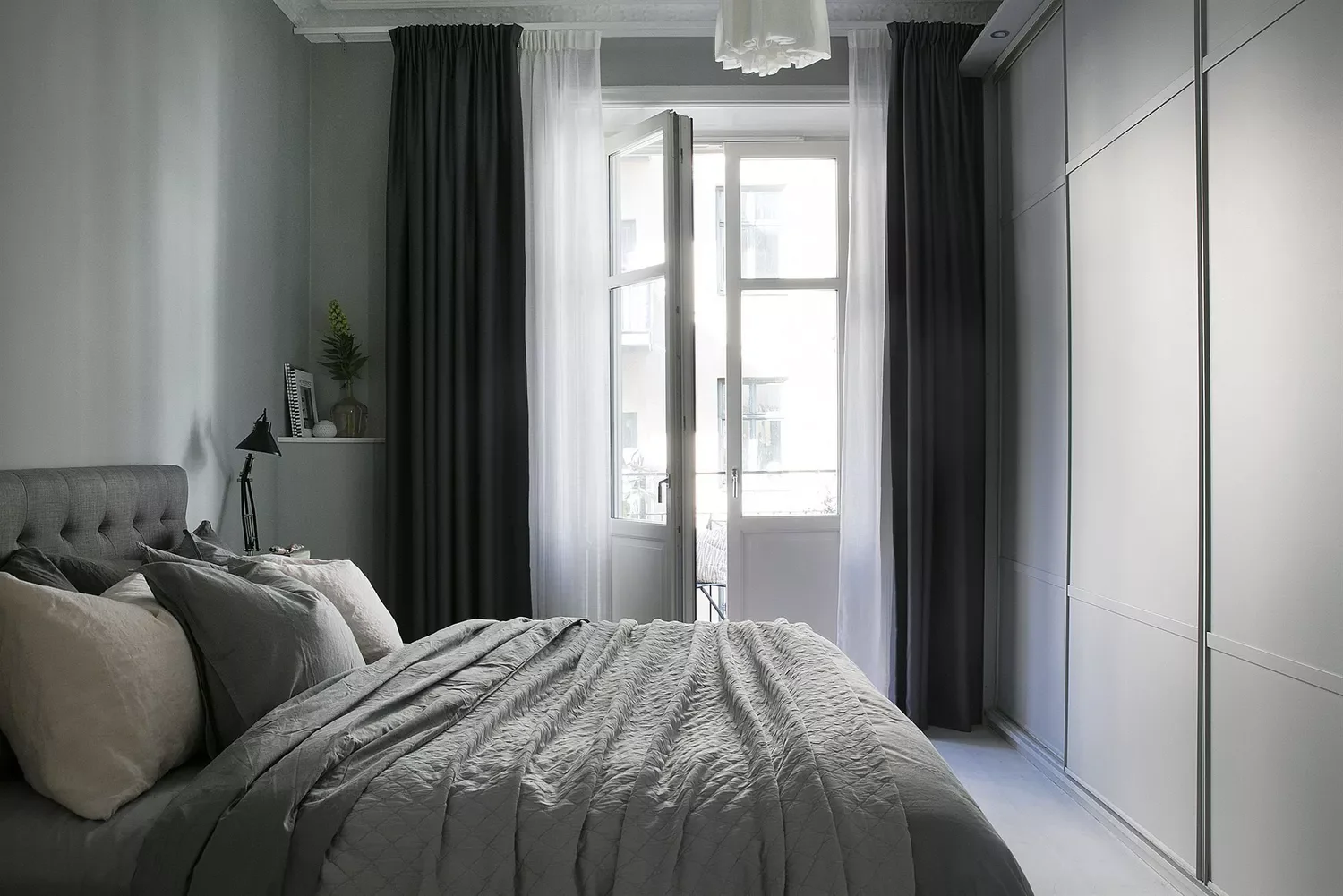 85 Stunning Primary Bedroom Design Ideas to Transform Your Space Chose a Tonal Look