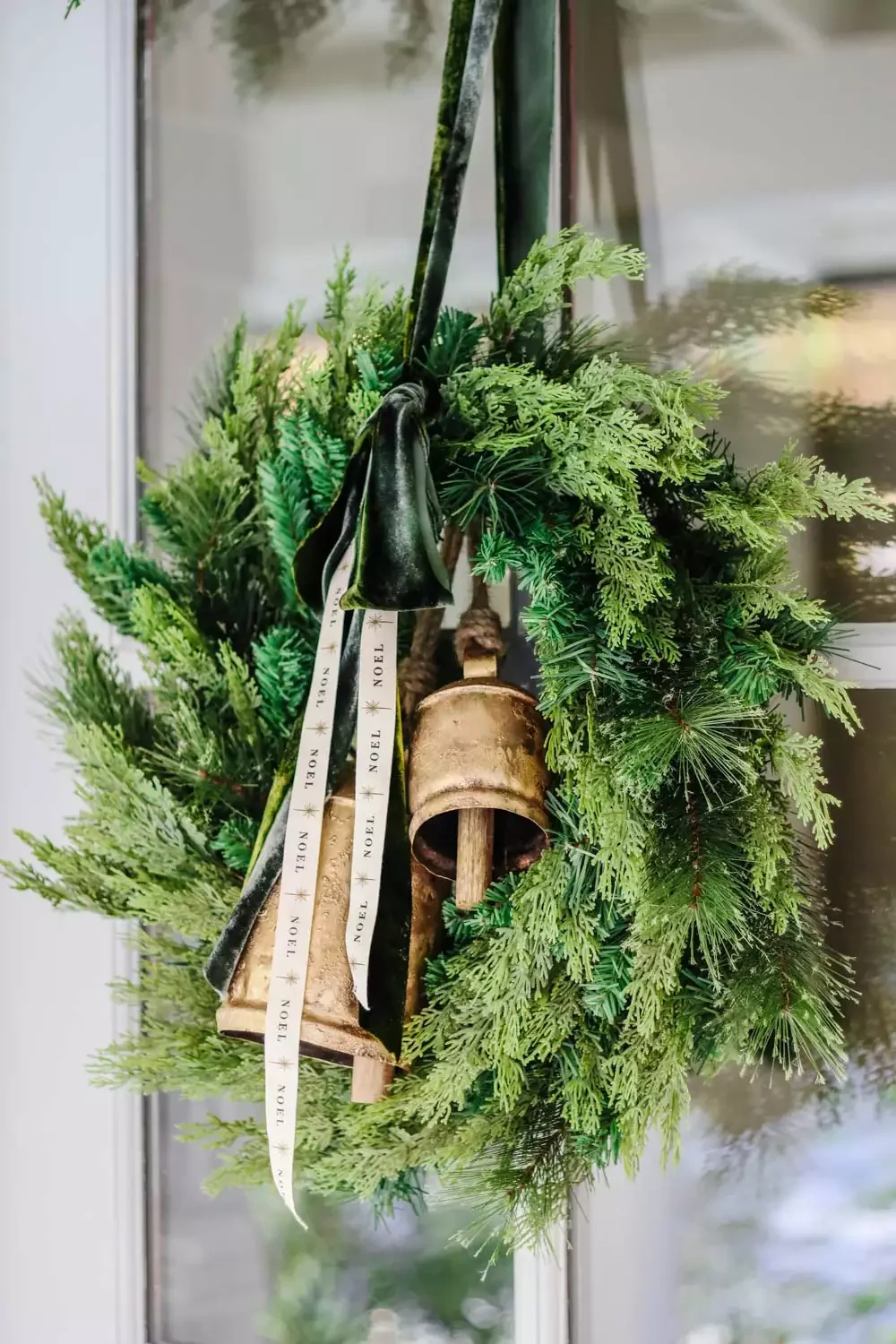 75 Stunning DIY Holiday Wreath Ideas to Transform Every Space in Your Home 20 Christmas Bells Wreath
