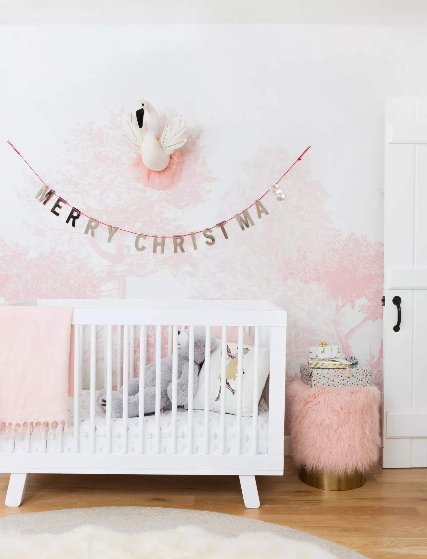 32 Stunning Christmas Wall Decorating Ideas to Transform Your Home Into a Holiday Haven 18 Christmas Nursery Wall Decor