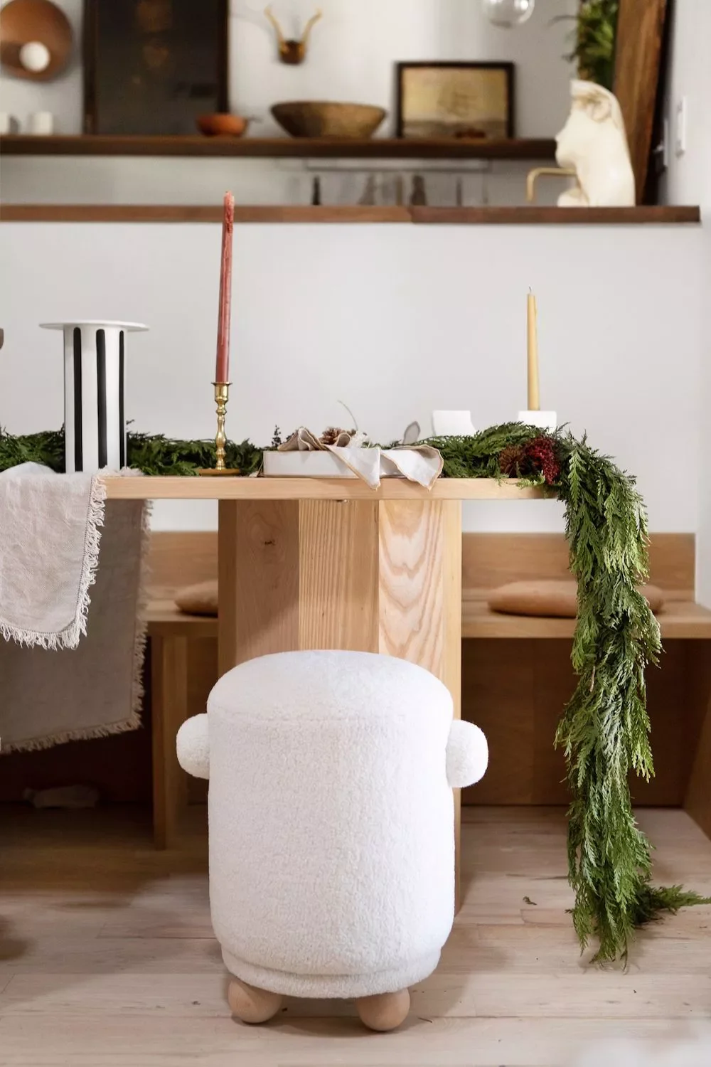 61 Stunning DIY Christmas Garland Ideas to Transform Your Holiday Decor 11 Christmas Table Garland
