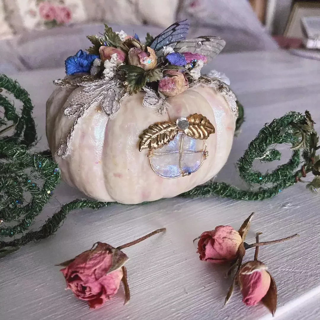 45 Creative No-Carve Pumpkin Decorating Ideas That Don't Need a Single Cut 16 Cinderella
