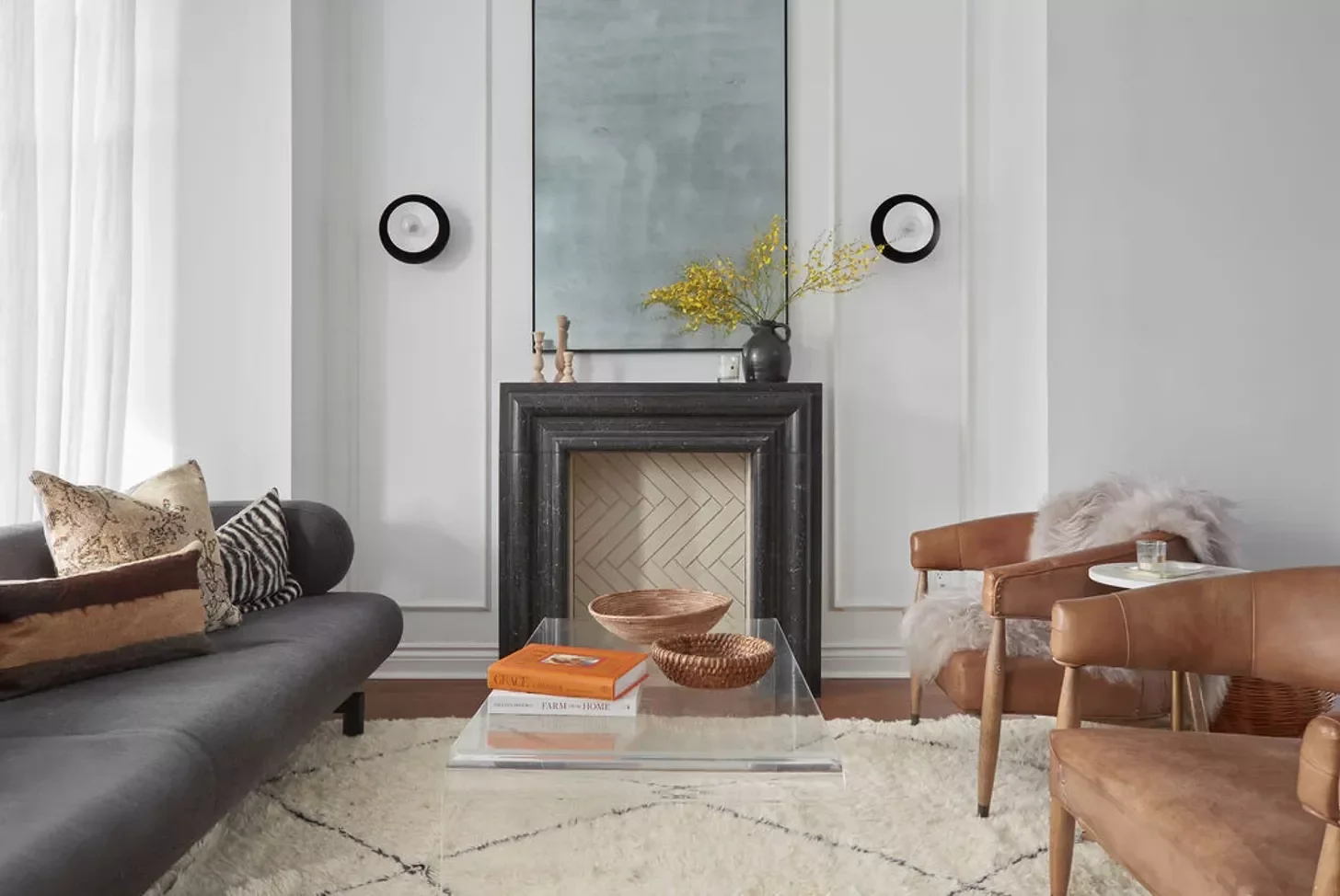 35 Bold Black Fireplace Designs That Transform Any Room Into a Stunning Showcase 34 Classic Black Fireplace