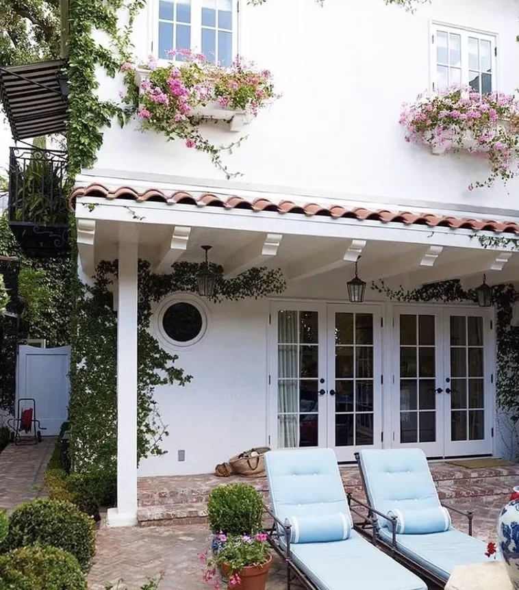 35 Stunning Brick Patio Ideas That Transform Outdoor Spaces Classic Brick Patio