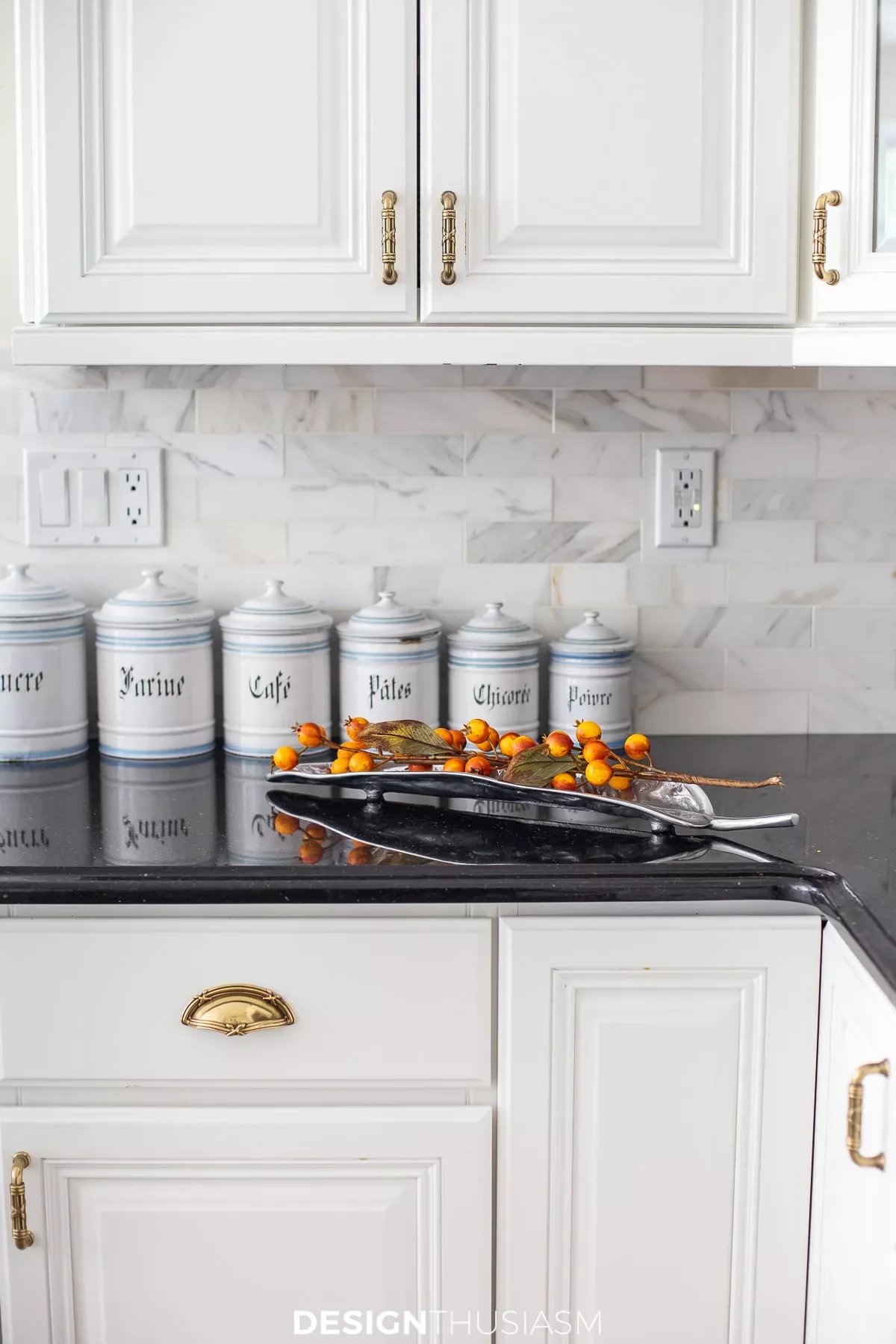 37 Stunning Backsplash Ideas That Make White Cabinets and Granite Countertops Shine Classic Marble