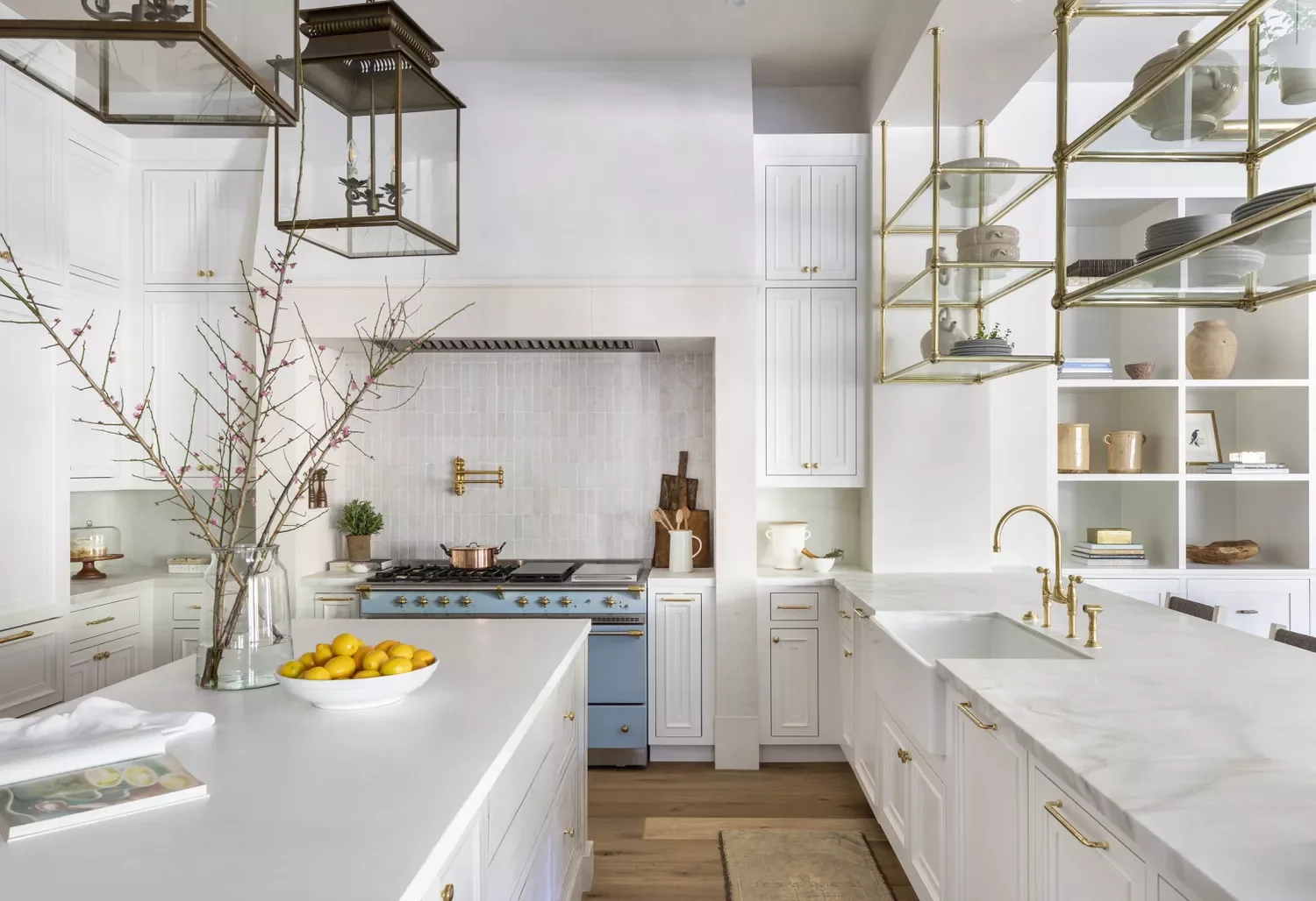 37 Timeless Traditional Kitchen Designs That Create the Perfect Cozy Home 31 Classic Range