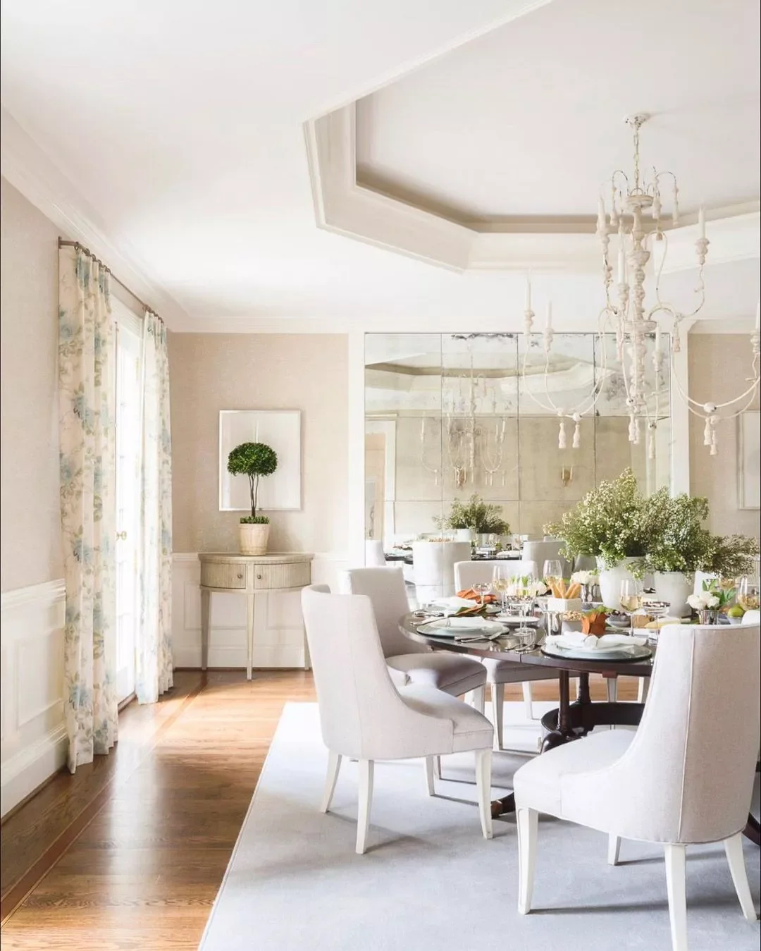 40 Stunning Ceiling Design Ideas to Transform Any Room 6 Classic Tray Ceiling