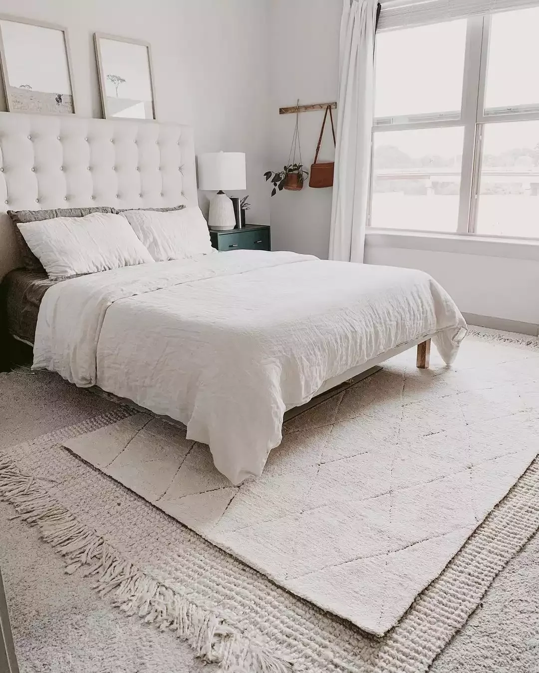 25 Clever Small Primary Bedroom Ideas That Make Your Space Feel Surprisingly Spacious 20 Clean-Lined Small Bedroom