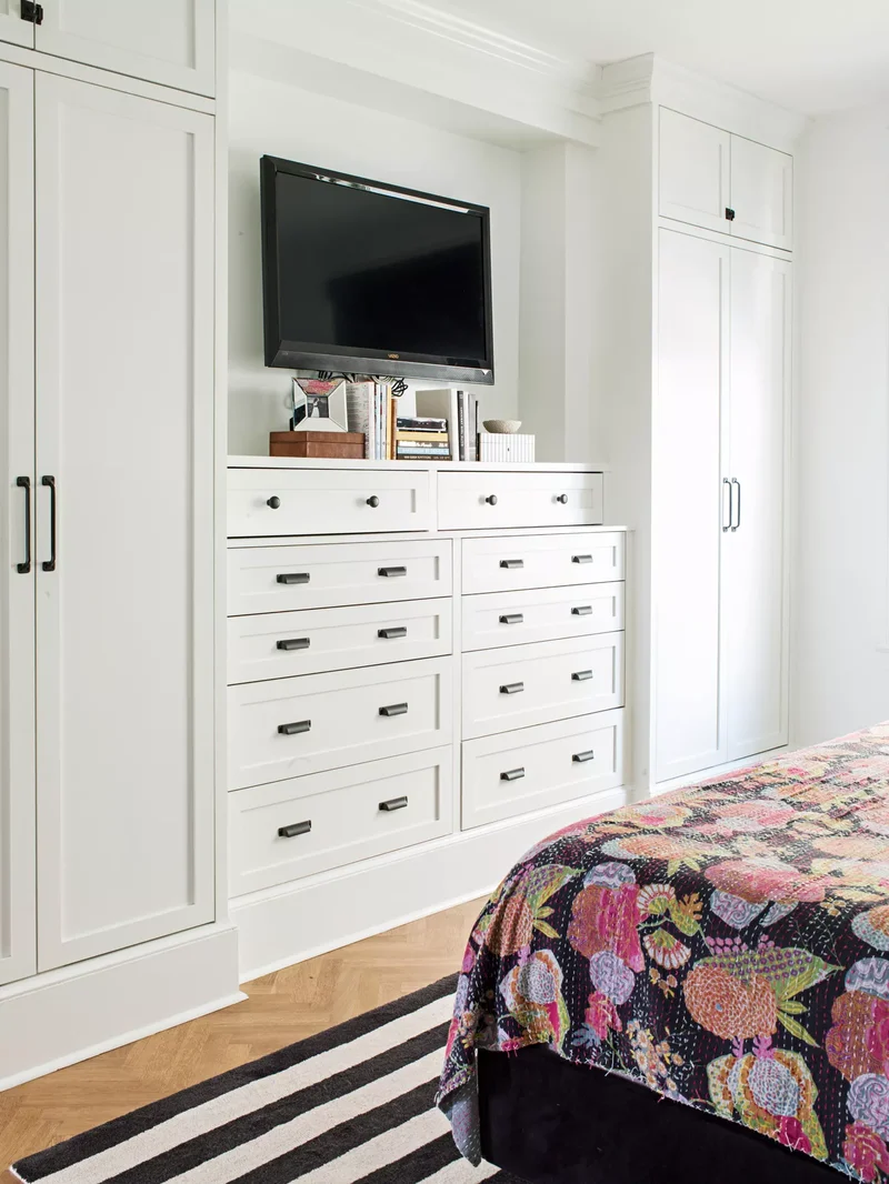 22 Smart Bedroom Storage Solutions for Better Organization 2 Closet Complement