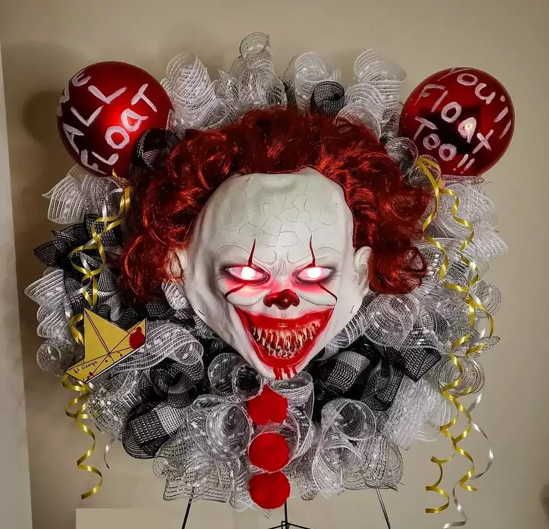 45 Spooktacular Halloween Wreath Ideas That Will Make Your Front Door the Neighborhood's Favorite Stop 15 Clown Halloween Wreath