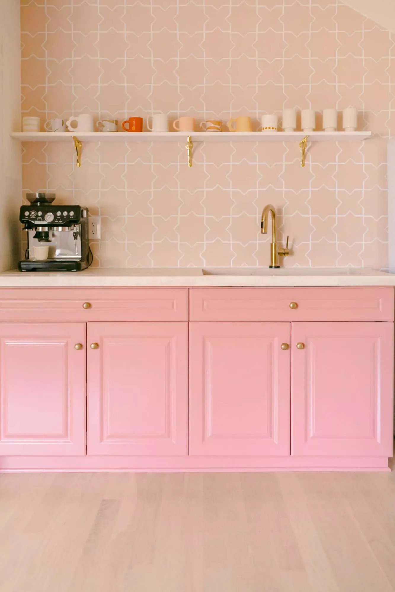 42 Creative Coffee Station Ideas That Will Transform Your Kitchen 42 Coffee Mug Display Shelf