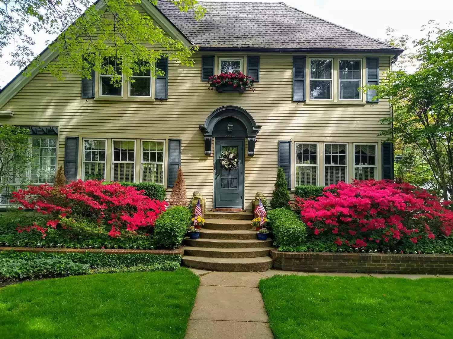 42 Stunning Retaining Wall Ideas to Transform Your Landscape Cohesive and Functional