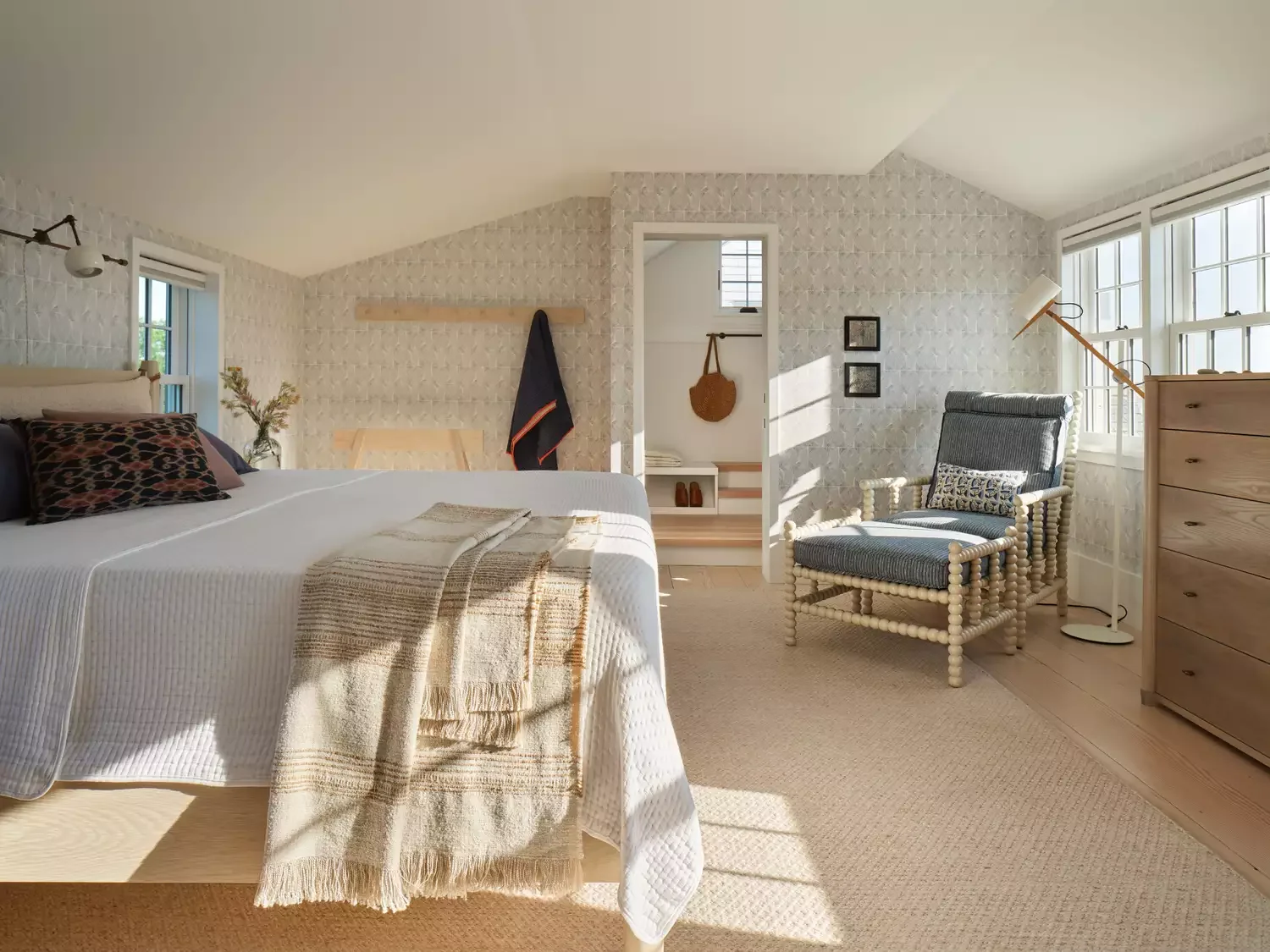 36 Coastal Home Decor Ideas That Transform Your Space Into a Seaside Sanctuary 19 Collect Pieces