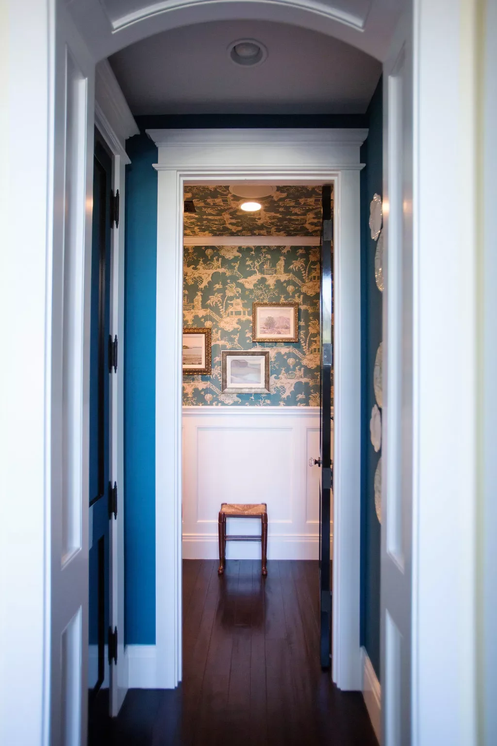 12 Stunning Blue Hallway Designs That Show Why This Color Is Every Designer's Favorite 8 Color Coordinate Between Rooms