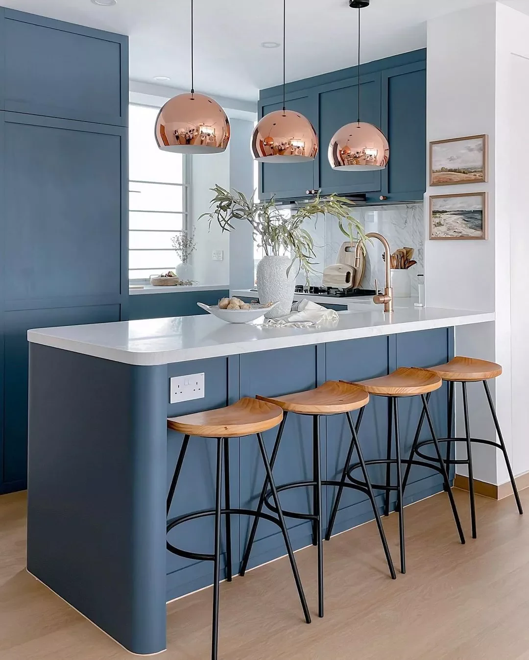 45 Stunning Kitchen Wall Decor Ideas That Transform Your Space 14 Color-Coordinated Art