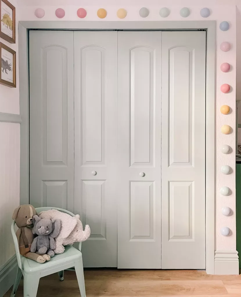 26 Creative DIY Closet Door Makeovers That Transform Your Space 16 Colorful Bifold Closet Doors