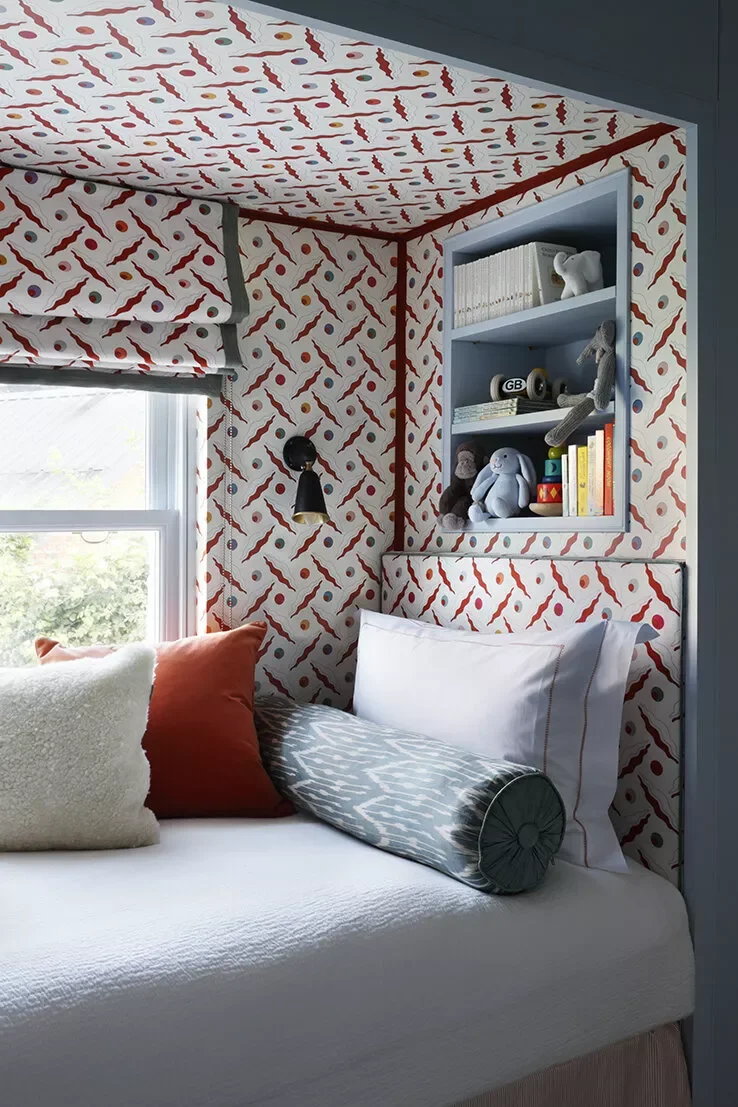 25 Enchanting Kids' Reading Nooks That Blend Style and Functionality 3 Colorful Cubby