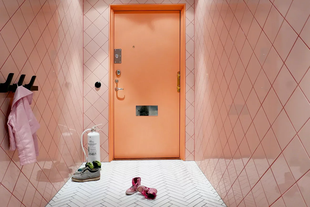 22 Breathtaking Entryway Designs That Create Stunning First Impressions 8 Colorful Entryway Covered in Tile