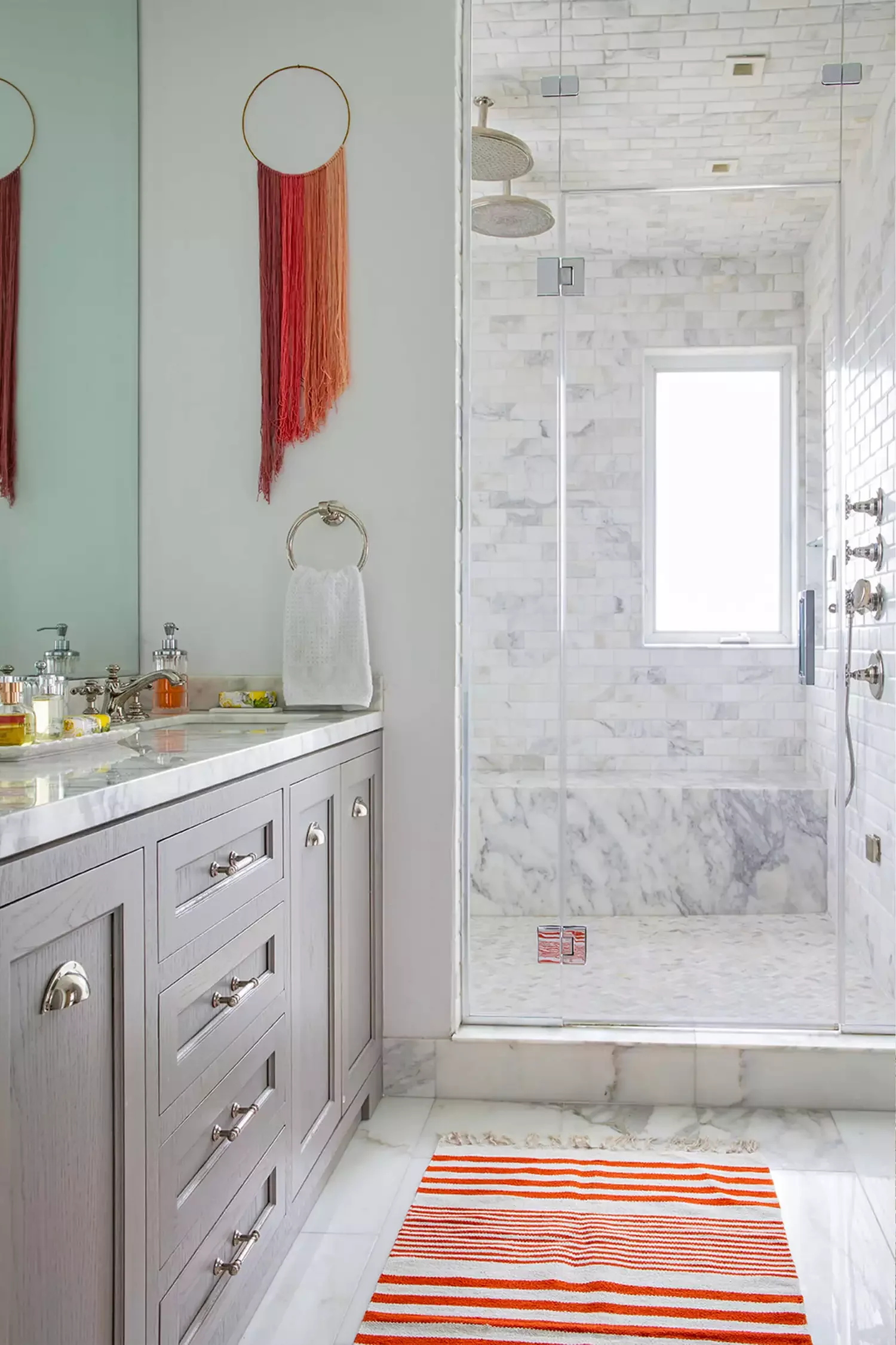 74 Amazing Bathroom Decorating Ideas That Will Transform Your Space 69 Colorful Wall Hanging