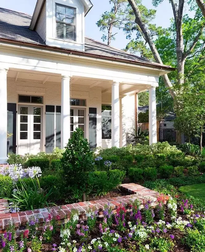 82 Stunning Front Yard Landscaping Ideas to Transform Your Home's Curb Appeal This Spring Colorful and Affordable Annuals