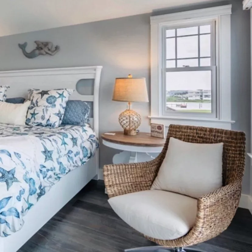 35 Stunning Beach-Inspired Bedroom Ideas That'll Transform Your Space 8 Combine Coastal Elements