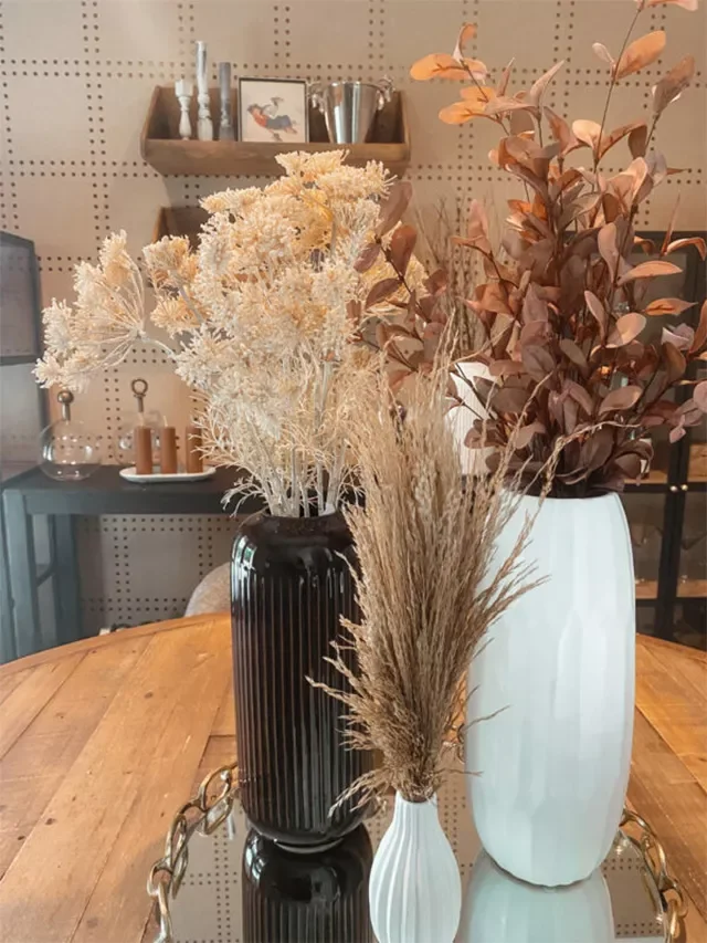 23 Stunning Natural Fall Decorations to Transform Your Home This Autumn 14 Combine Dried Arrangements