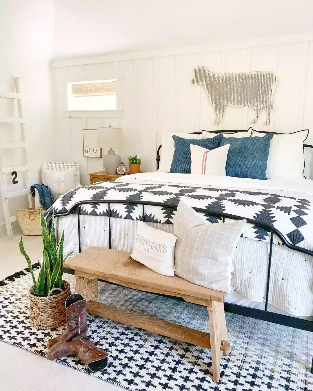 16 Western Bedroom Ideas That Transform Your Space Combine Modern and Country Styles
