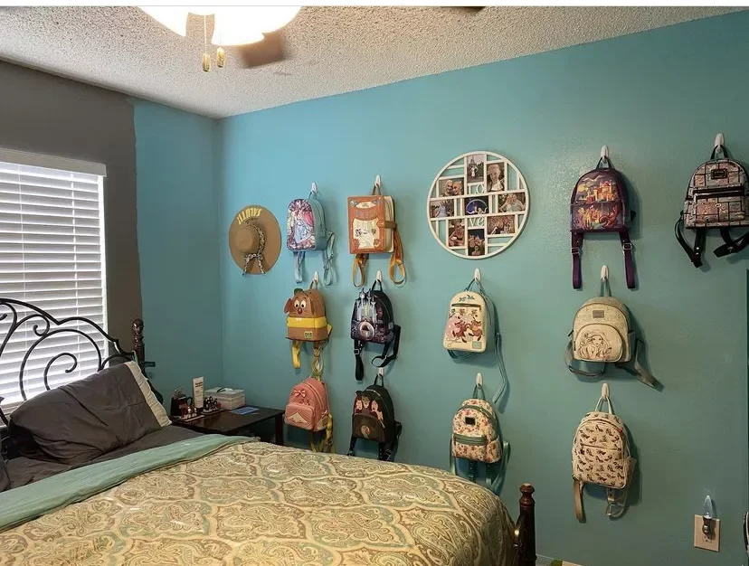 25 Smart Dorm Room Organization Ideas to Transform Your Tiny Space Command Hooks for Wall Storage