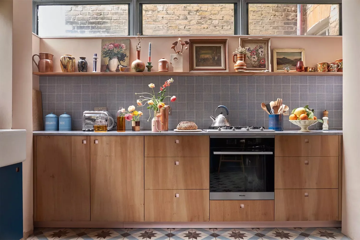 42 Gray Kitchen Ideas That Prove This Neutral Never Goes Out of Style Complementary Colors