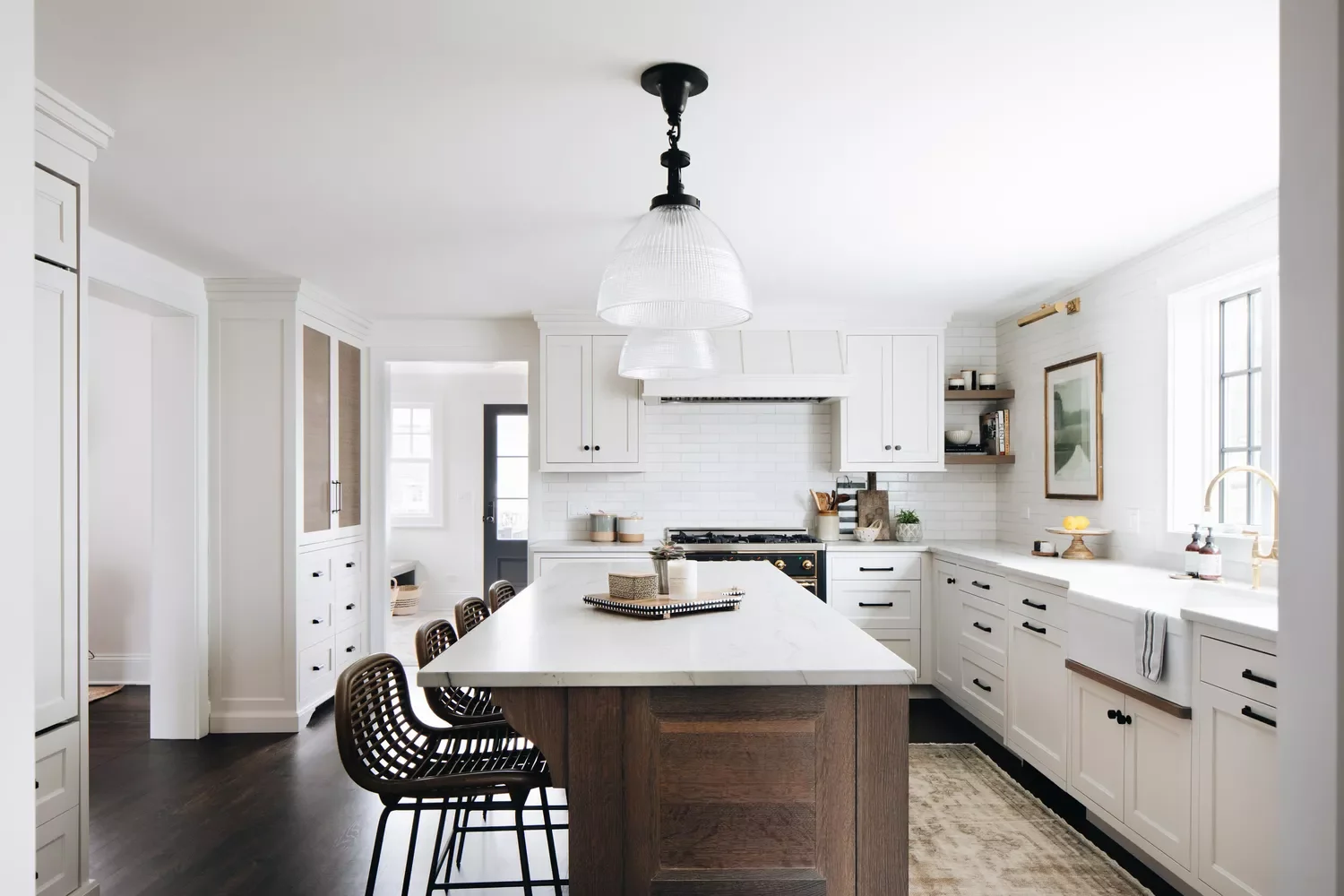 30 Brilliant Ways to Design Your Perfect U-Shaped Kitchen 5 Conceal Appliances