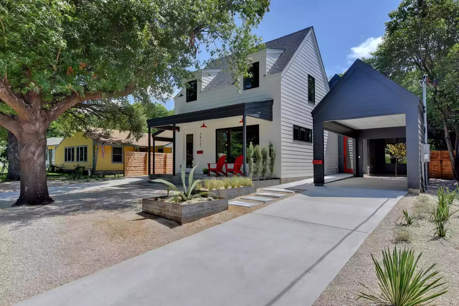 23 Brilliant Carport Designs That Perfectly Merge Beauty and Practicality 15 Connected Carport