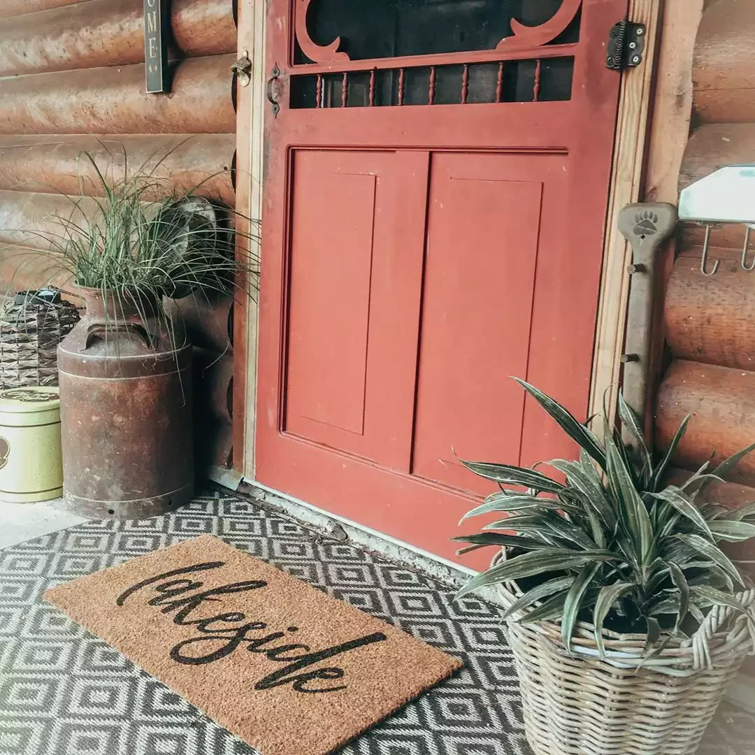 10 Stunning Lake House Decorating Ideas to Transform Your Waterfront Retreat 2 Consider the Little Details
