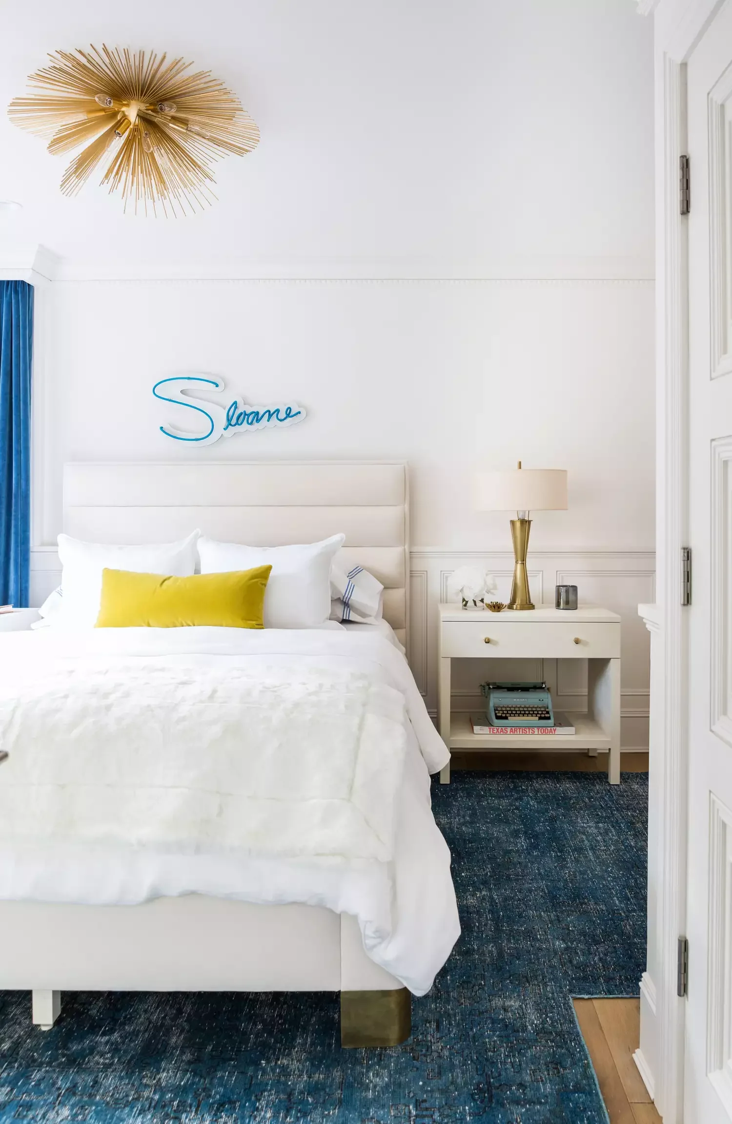52 Creative and Stylish Teen Bedroom Design Ideas 31 Contrast Blue and Gold