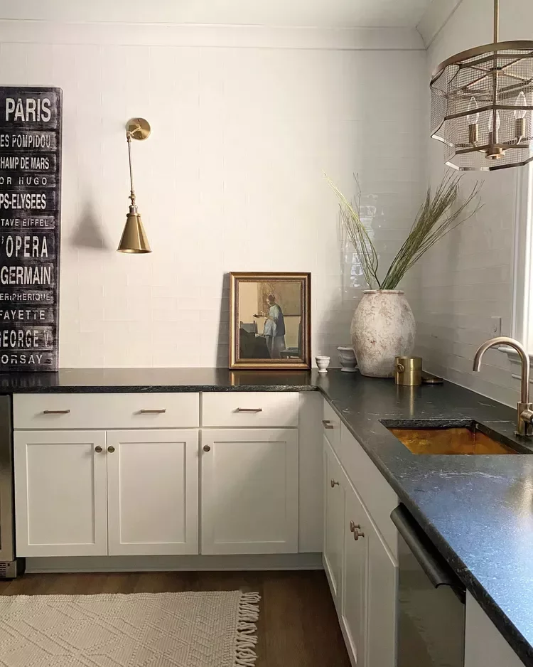 20 Gorgeous Cream Kitchen Cabinet Ideas to Transform Your Space 17 Contrast With White Tiles